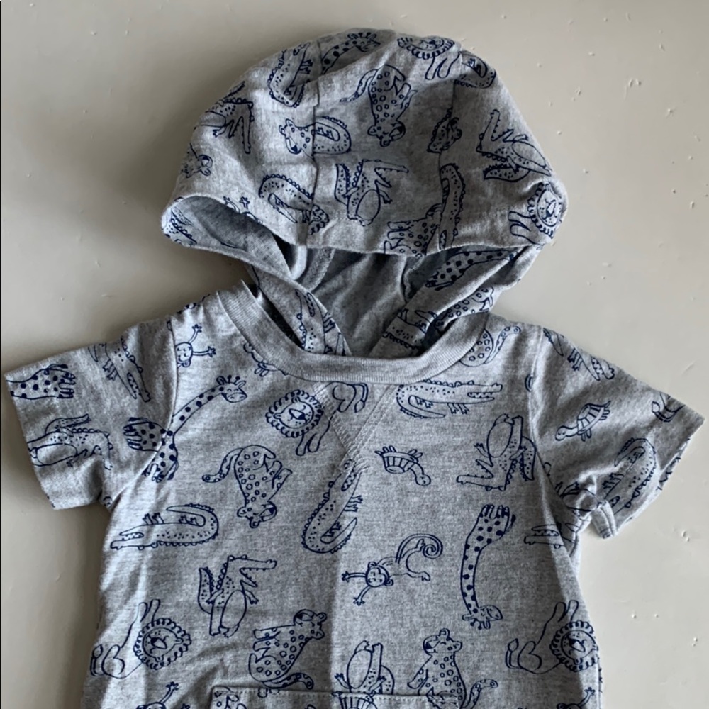 Members Mark Baby Gray Romper with Animal Print 6-9 Months - Picture 3 of 6